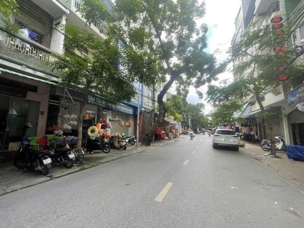 Cho thuê nhà mặt tiền  vị trí kinh doanh đắc địa tại trung 6593559