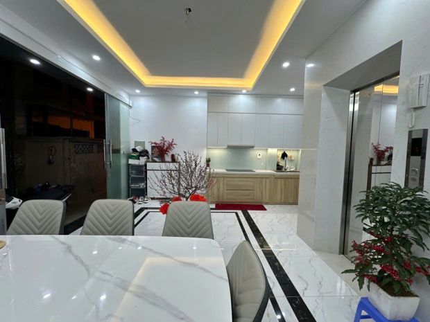 40m 7 tỷ xíu - thang máy  đường thông kinh doanh  gần 4 6593633