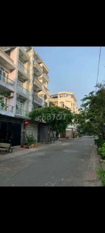 Bán đất gần sân bay, đường vườn lài, quận 12, dt 5 x18, 6594024