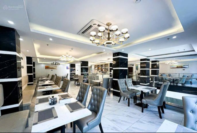 Bán tòa nhà hầm 7 lầu mặt tiền cộng hòa, tân bình  260m² 6594377