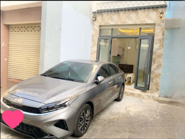 Bán nhà q10, hẻm 7m có sân oto riêng, cao 4 tầng fullnt: 6594830