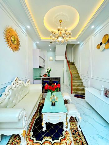 Bán nhà q10, hẻm 7m có sân oto riêng, cao 4 tầng fullnt: 6594833