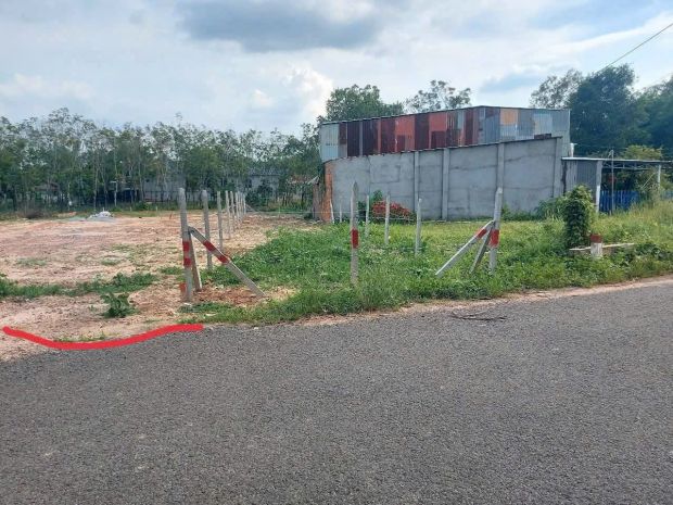 Bán gấp 200m2 đất giá 210 triệu liên hệ 0357 645 645 6595463