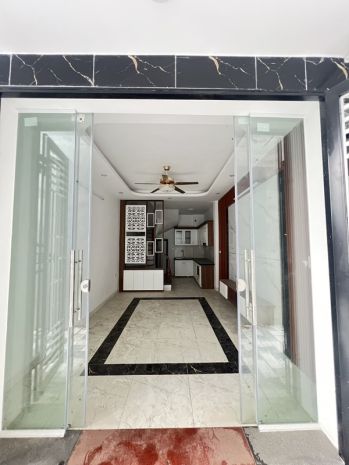 Bán nhà thạch bàn, cổ linh 62m x 5t cách 5m ra đường oto 6597216
