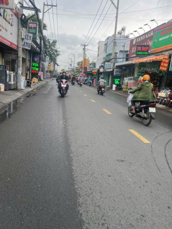 Bán nhà mặt tiền 8x40m giá 17 tỷ đường phan văn đối 6597311