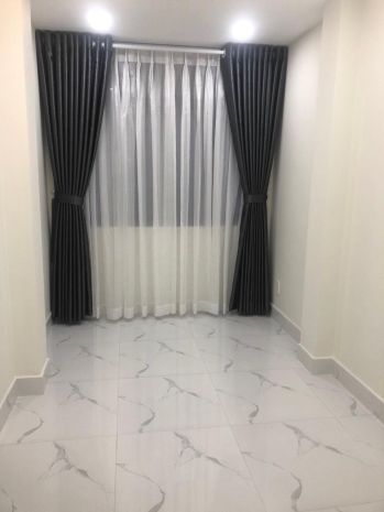Bán nhà mặt tiền đường 2 chiều khu sang trọng  quận 7 , 40m2 6598087