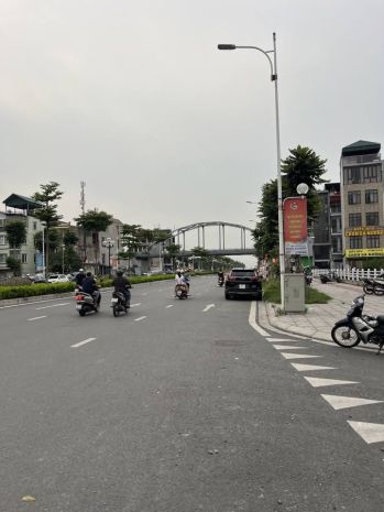Giảm sốc, 96,3m đất vàng ngọc thụy, bồ đề- view hồ, ngõ 6598853