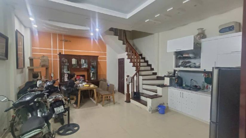 Bán nhà tô vĩnh diện, thanh xuân, gần ô tô, dân trí cao, 6598885