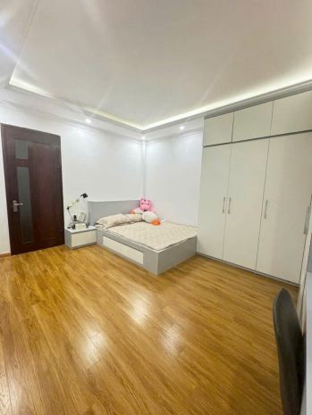 Bán căn nhà 33m2, 5 tầng  ô tô đỗ cửa ngọc thụy, long biên 6599445