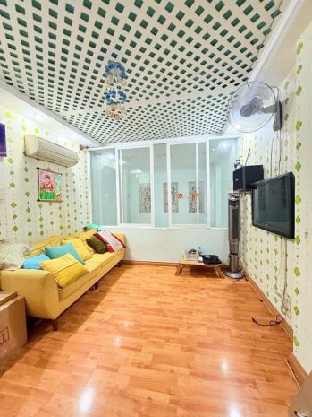 Bán nhà đường bành văn trân, 3.2x9m, 4 tầng, giá 5.4 tỷ tl 6600334
