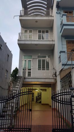 Cho thuê nhà nguyên căn 100m² x 4 tầng  tại ngõ 18835 phố 6600543