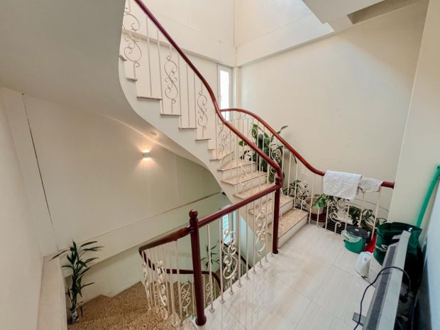 Cho thuê liền kề trung kính, 70m2, 5 tầng, ô tô đỗ cửa, làm 6600597