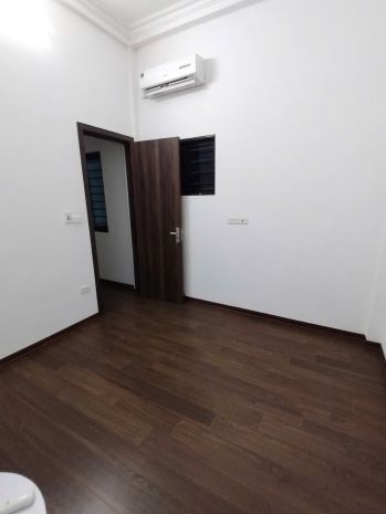 Cho thuê nhà nguyên căn ngõ 663 trương định, 55m23 tầng 4 6600631