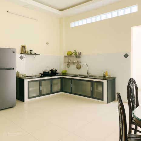 Bán nhà mặt tiền 108.6m2 5*21m, 3 tầng, 4pn, 4wc, đường 8m, 6602102