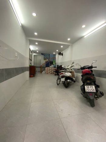 Phòng cho thuê ngay chợ tân sơn nhất  gần công viên gia 6602823