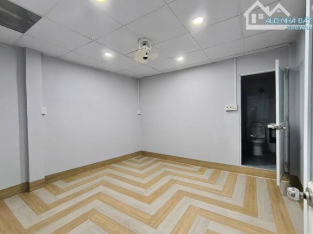 Hót! nhà mới cách mạng tháng 8  41m², 2 tầng, 3 phòng 6603707