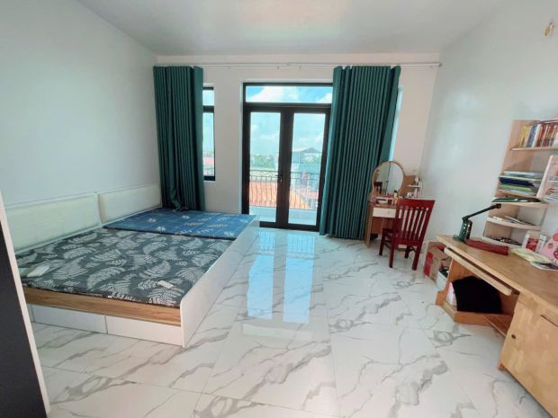 Nhà trung tâm phường xuân hòa  gần chợ  nhà đẹp, công 6604299