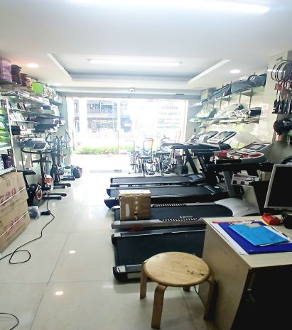 Bán nhà mặt tiền kinh doanh đường 3 tháng 2, p8, q10, 4 6605553