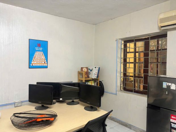 Cho thuê nhà mái bằng  rộng rãi, tiện ở và kinh doanh tại 6607710