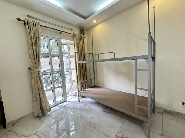 Phòng có sẵn- máy lạnh - full nt - sạch sẽ - ngã tư phú 6608024