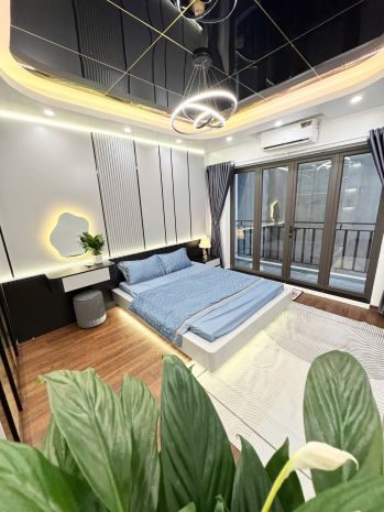 Văn chương 3640m 4t  mt3,85 giá chào 7,150 tỷ đống đa 6608372