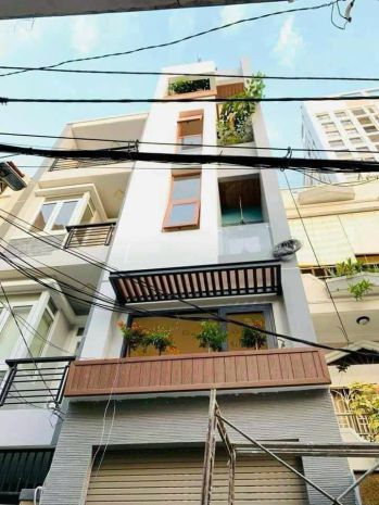 Nhà gần sân bay tân sơn nhất  thích hợp làm nhà cho 6609073