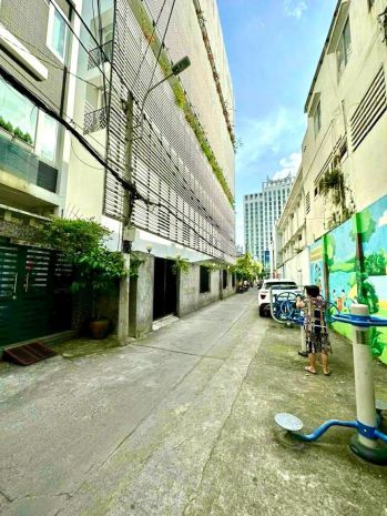 Nhà gần sân bay tân sơn nhất  thích hợp làm nhà cho 6609074