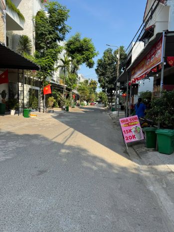 - nhà 2 tầng, kiệt ô tô, nguyễn văn thoại, gần cầu trần thị 6609584