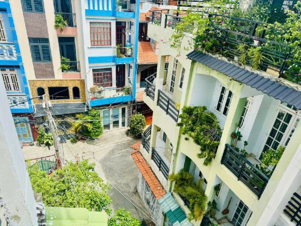 Xe hơi ngủ trong nhà phạm văn chiêu - 4 tầng - nhà đẹp - 6610001