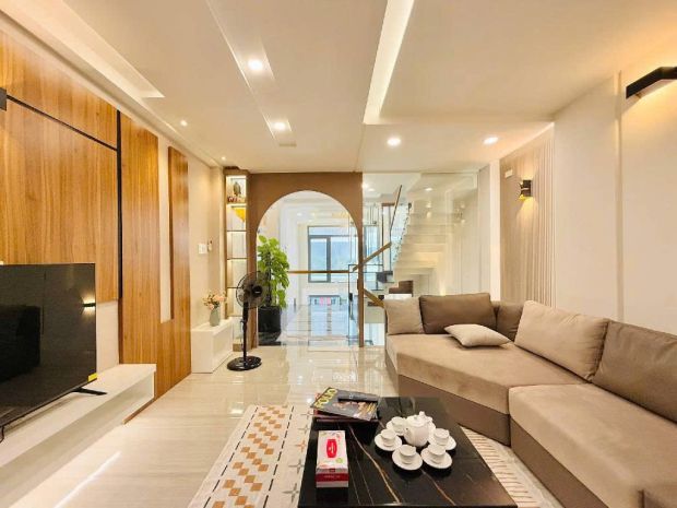 Xe hơi ngủ trong nhà lê đức thọ 64m2 4x16 5 tầng giá 9.3 6610033