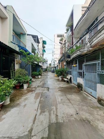 Siêu phẩm cạnh tên lửa bình tân 56m2 3 tầng mới hxh chỉ 6 6611528