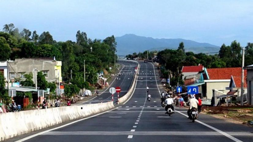 Bán đất mặt tiền quốc lộ 13, quy hoạch hồng toàn bộ, có thổ 6613606
