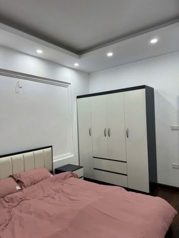 Cho thuê nhà ngõ 42 định công thượng,35m2x4 tầng, 4 ngủ, 6614680