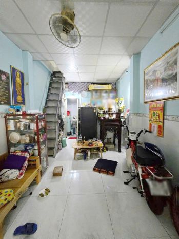 Nhà 3 tầng nở hậu đường trần văn thành phường chánh hưng. 6614800