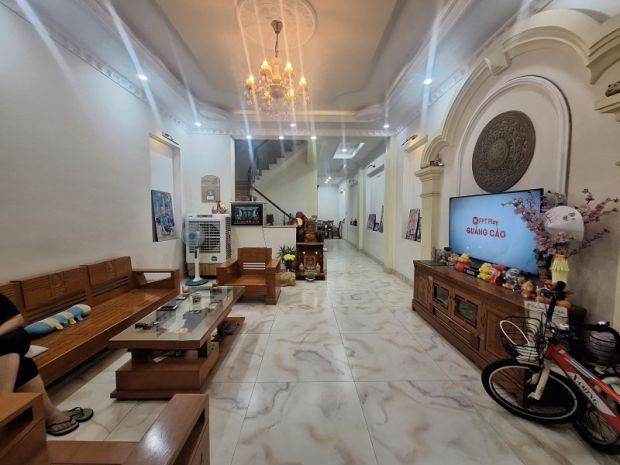 Nhà mặt tiền 3 tầng - kiến trúc tân cổ điển - 100m2 - giá 9 6615433