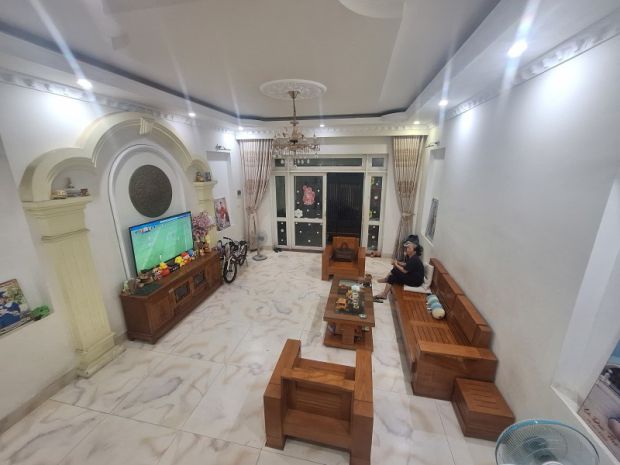 Nhà mặt tiền 3 tầng - kiến trúc tân cổ điển - 100m2 - giá 9 6615436
