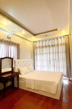 7 tỷ nhỉnh: quận 3 cmt8- hẻm xe tải- 5 tầng 7 phòng- thu 6615549