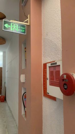 Tòa căn hộ 3 tầng  đối diện chợ hòa khánh  thu nhập 6615572