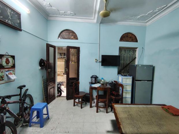 318 đê la thành 40m chỉ 8,3 tỷ, mặt ngõ, cục hiếm, thông 6615839