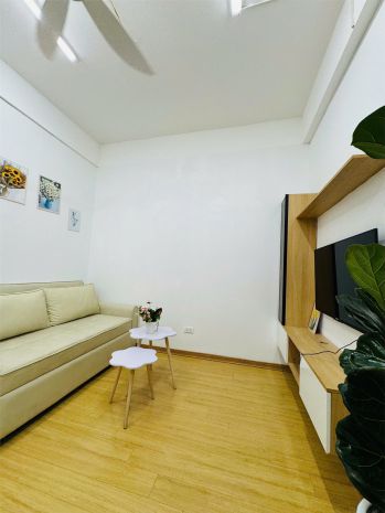 Bán gấp căn hộ 55m2 - 2 ngủ, 2 vs - mặt đường nghiêm 6616835