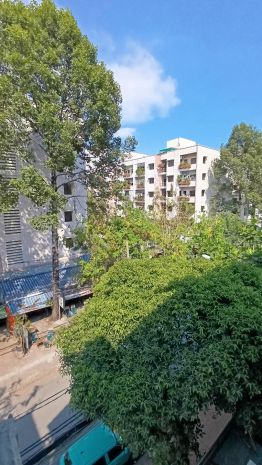 Nhà 6 tầng thang máy  hẻm xe hơi hồ thành biên  sát mặt 6617325