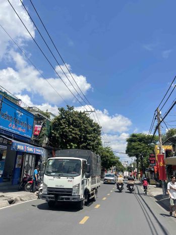 Ngộp bank  bán gấp nhà 99m² ngang 8.6m  hẻm xe hơi thông 6617770