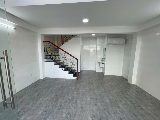 Xxbán mặt tiền đoạn đẹp ngay trần hưng đạo- lê hồng phong 6617816