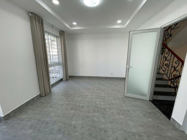 Xxbán mặt tiền đoạn đẹp ngay trần hưng đạo- lê hồng phong 6617817