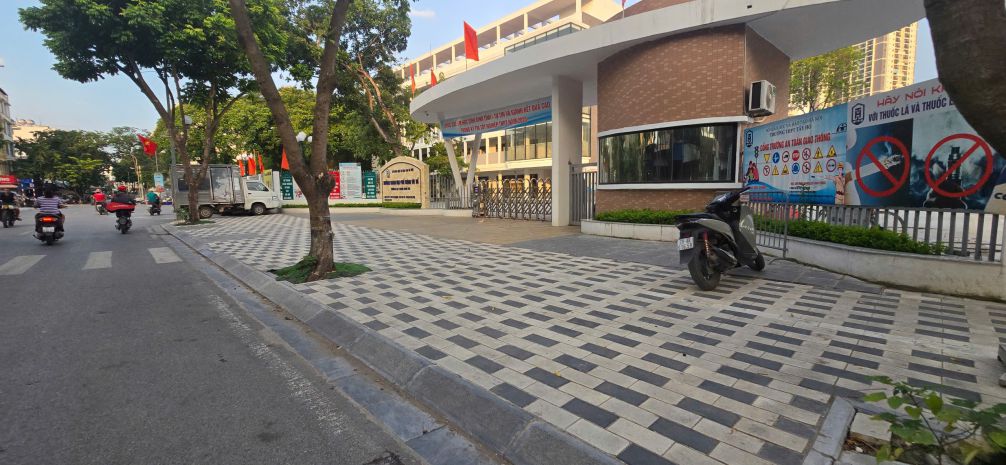 Tây hồ, đất mặt phố , vỉa hè , kinh doanh, dt  183 m2,  mt 6617928