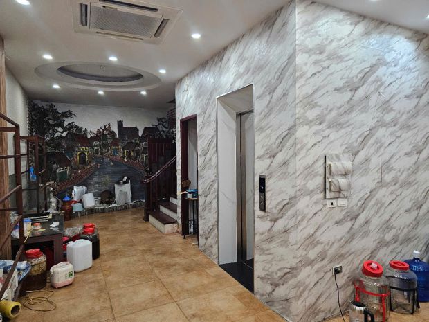 Bán tòa nhà 6 tầng - có thang máy - 100m2- thích hợp kinh 6618398