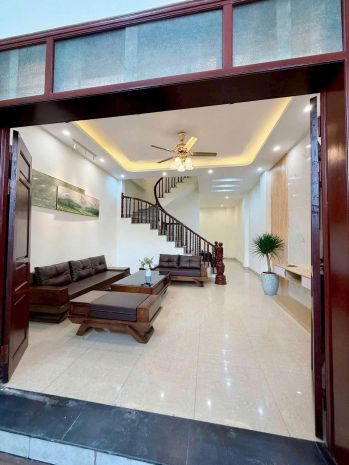 Nhà đẹp dân xây phố việt hưng - 3 ngủ full nội thất - ô tô 6618612