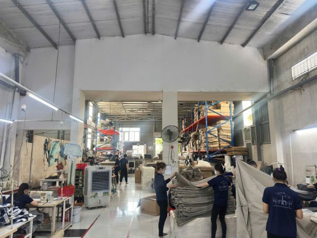 Chủ gửi bán nhà xưởng đang làm ngành may - có văn phòng 6618673