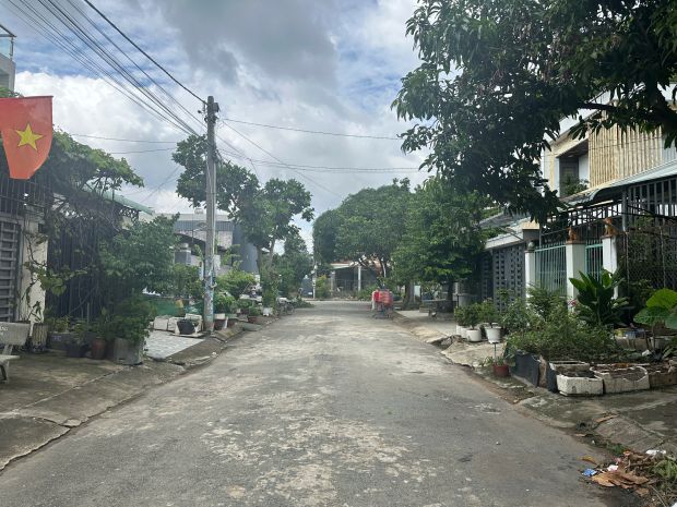Bán đất 300m² dĩ an,đường nhựa 12m,ngang khủng 13,5m,gần 6619923