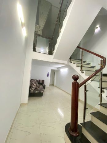 Nhà 3 tầng mặt tiền đường dã tượng p10 q8 6621036